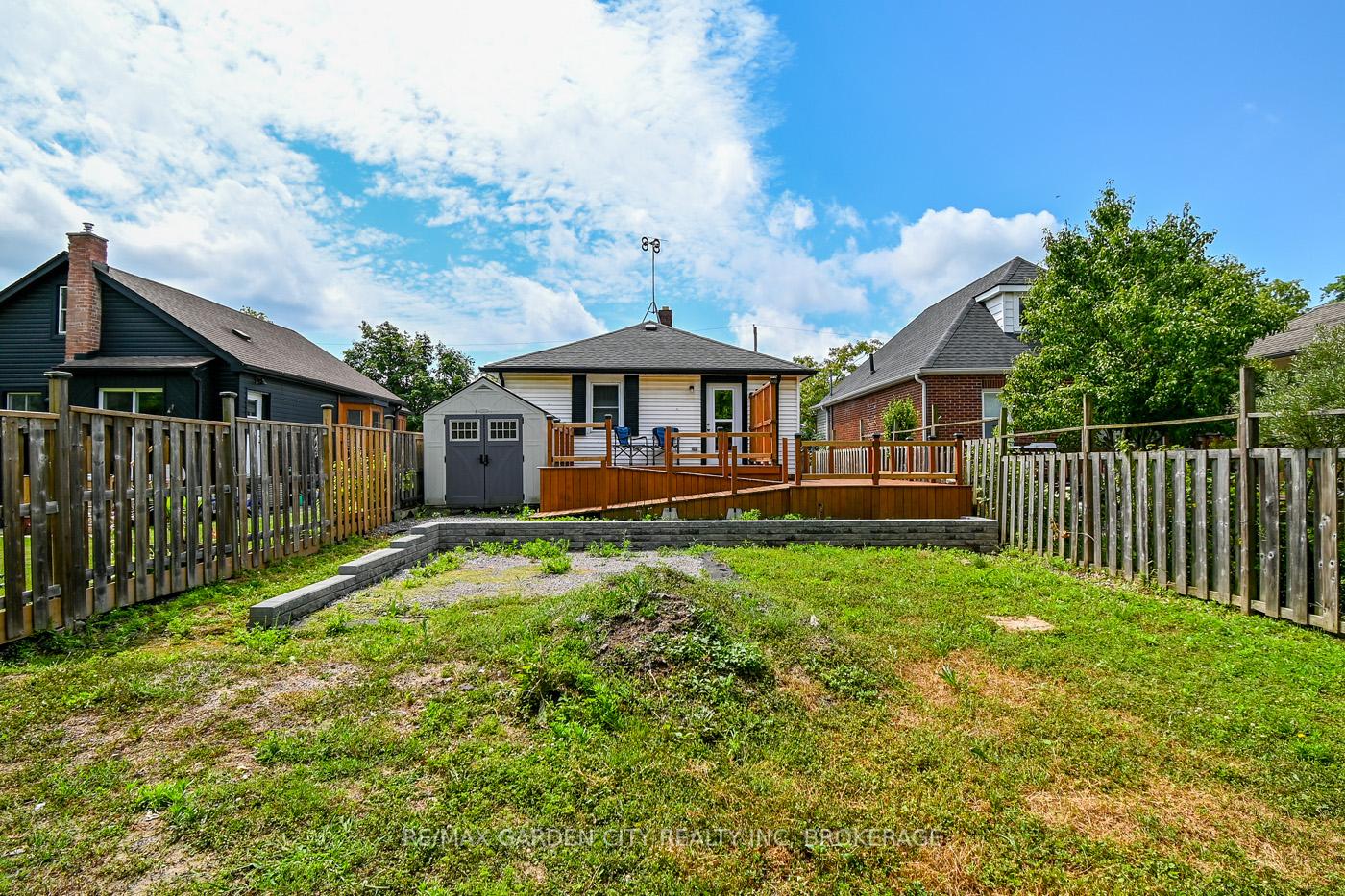 Photo 19 of 29 Rosedale Avenue, St. Catharines, Secord Woods — HOMEH