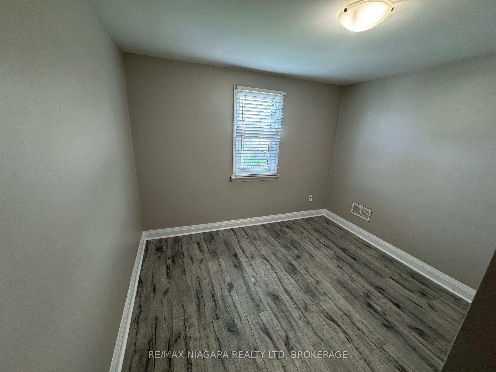 Photo 5 of Unit 3, 24 Union Street, St. Catharines, Western Hill — HOMEH