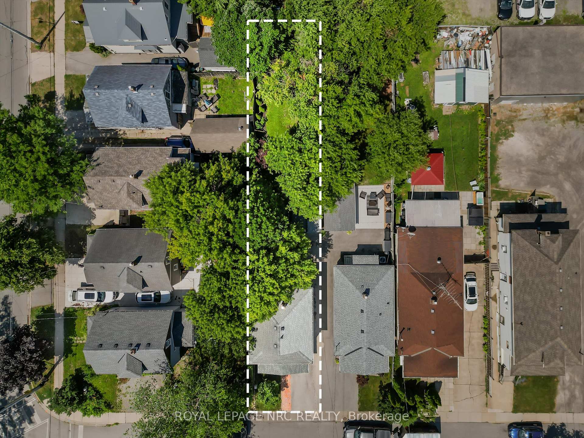 Photo 35 of 151 Pleasant Avenue, St. Catharines, Downtown — HOMEH