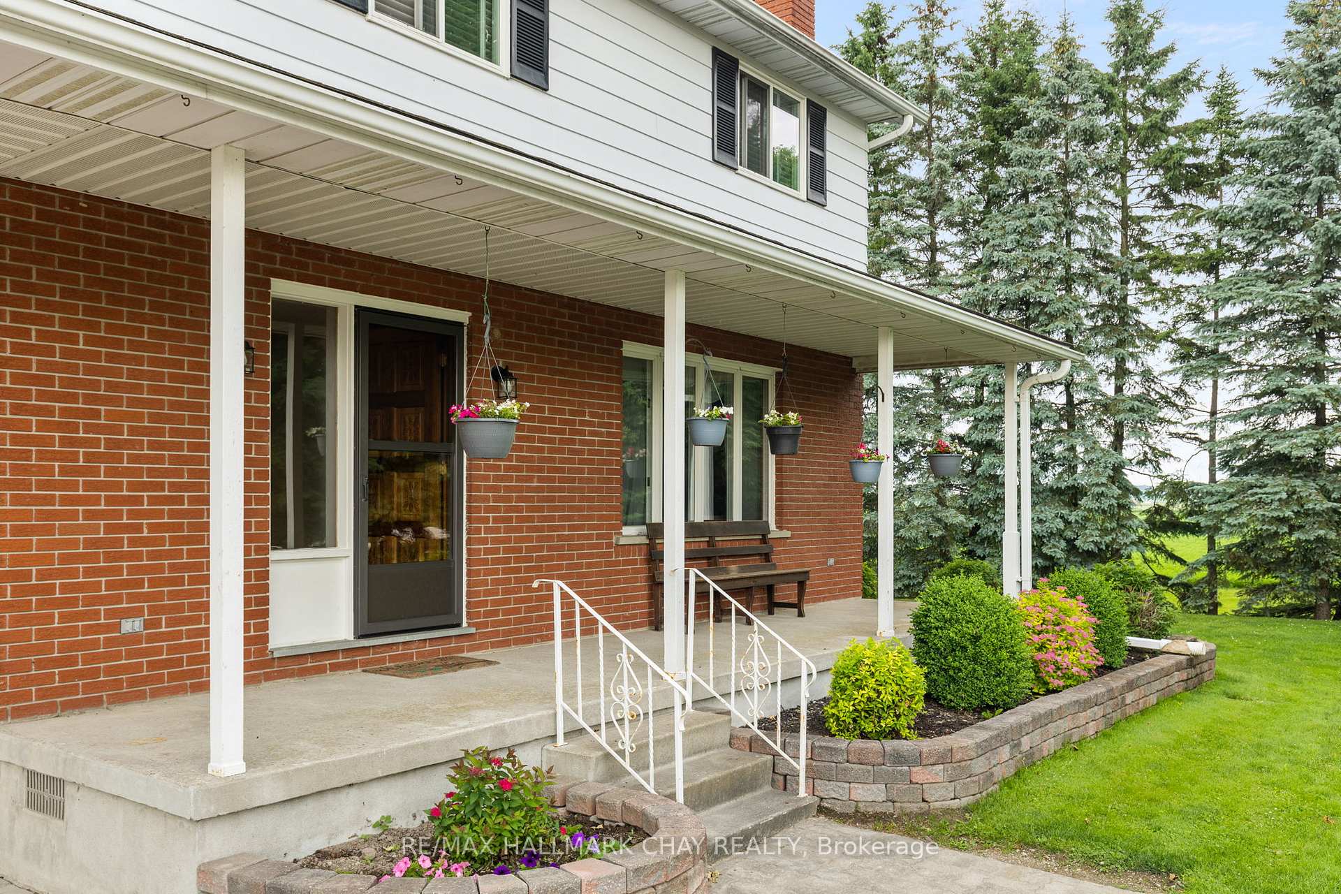 Photo 3 of 3093 Hwy 26, Springwater, Rural Springwater — HOMEH