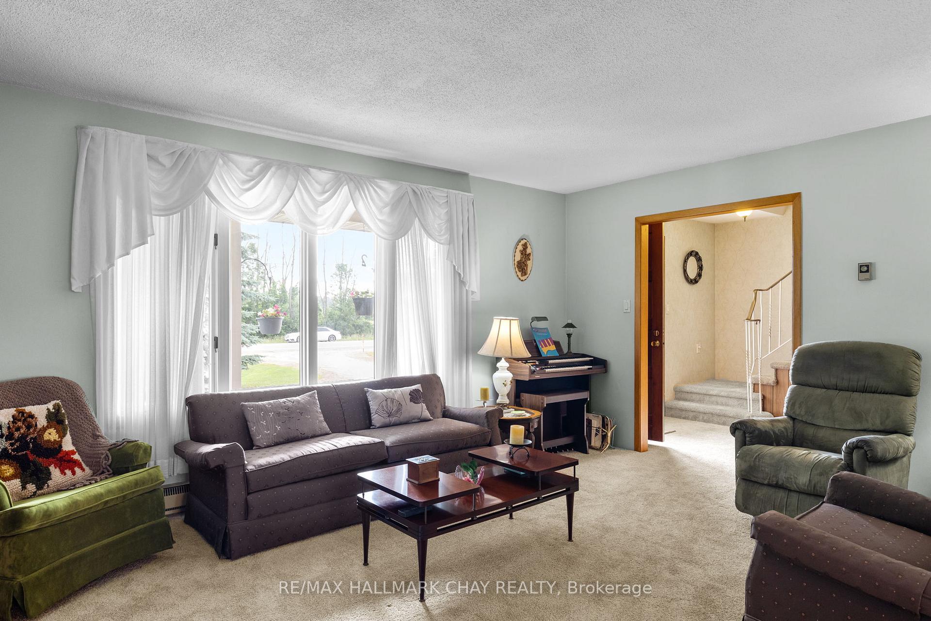 Photo 7 of 3093 Hwy 26, Springwater, Rural Springwater — HOMEH