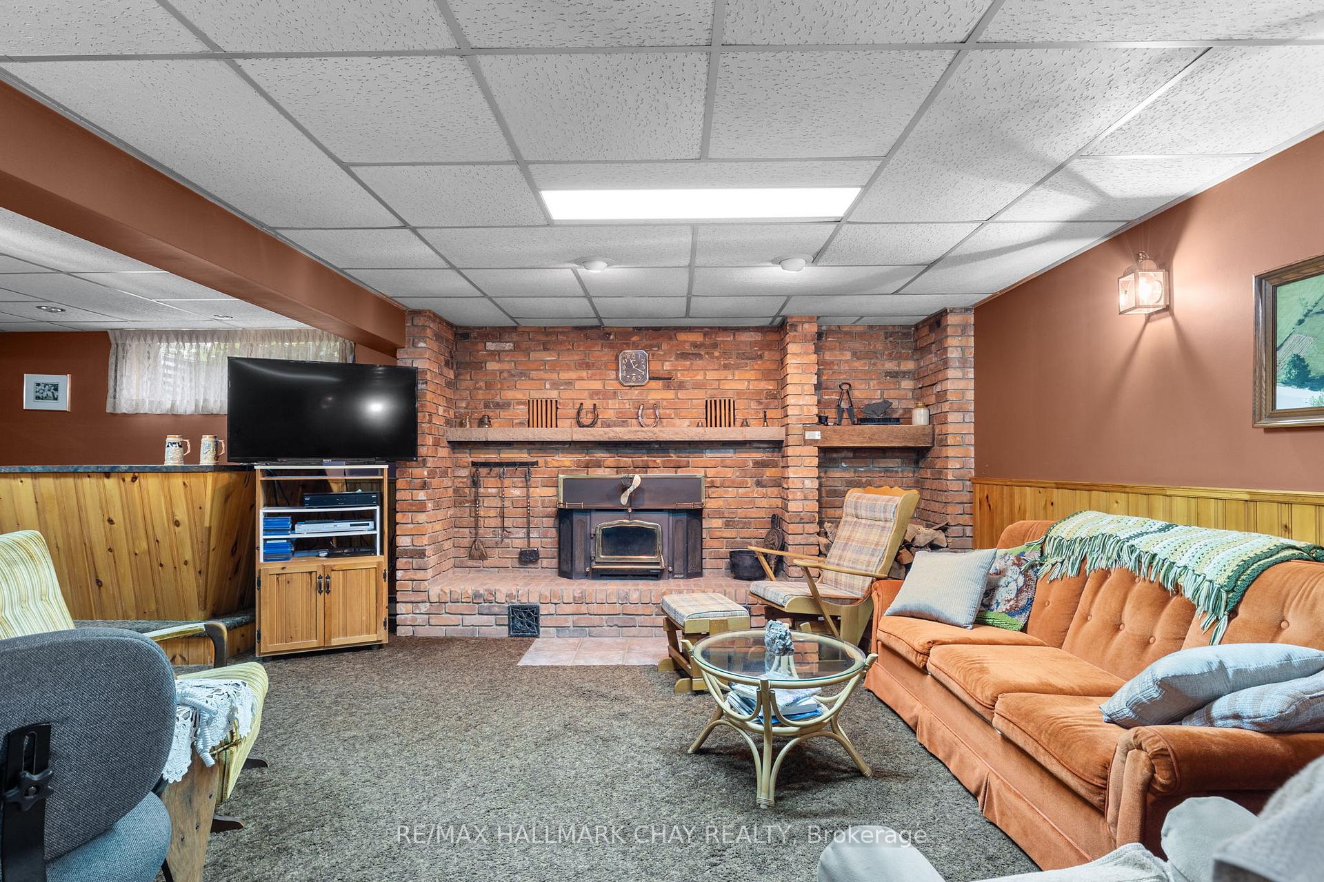 Photo 23 of 3093 Hwy 26, Springwater, Rural Springwater — HOMEH