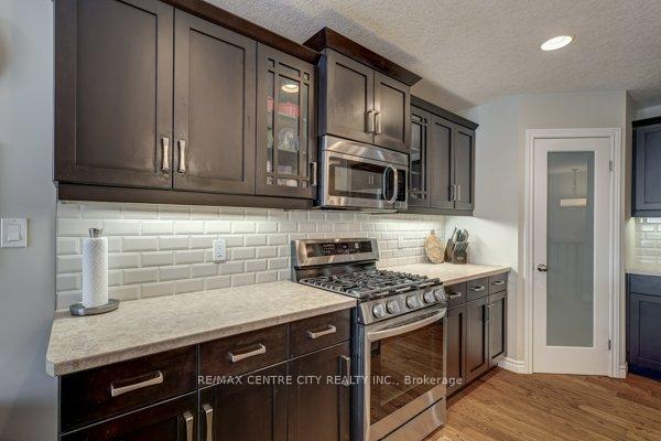 Photo 10 of 19 Blairmont Terrace, St. Thomas — HOMEH