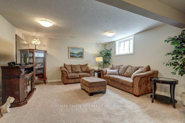 Photo 28 of 19 Blairmont Terrace, St. Thomas — HOMEH