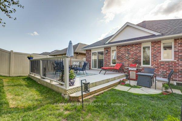 Photo 38 of 19 Blairmont Terrace, St. Thomas — HOMEH