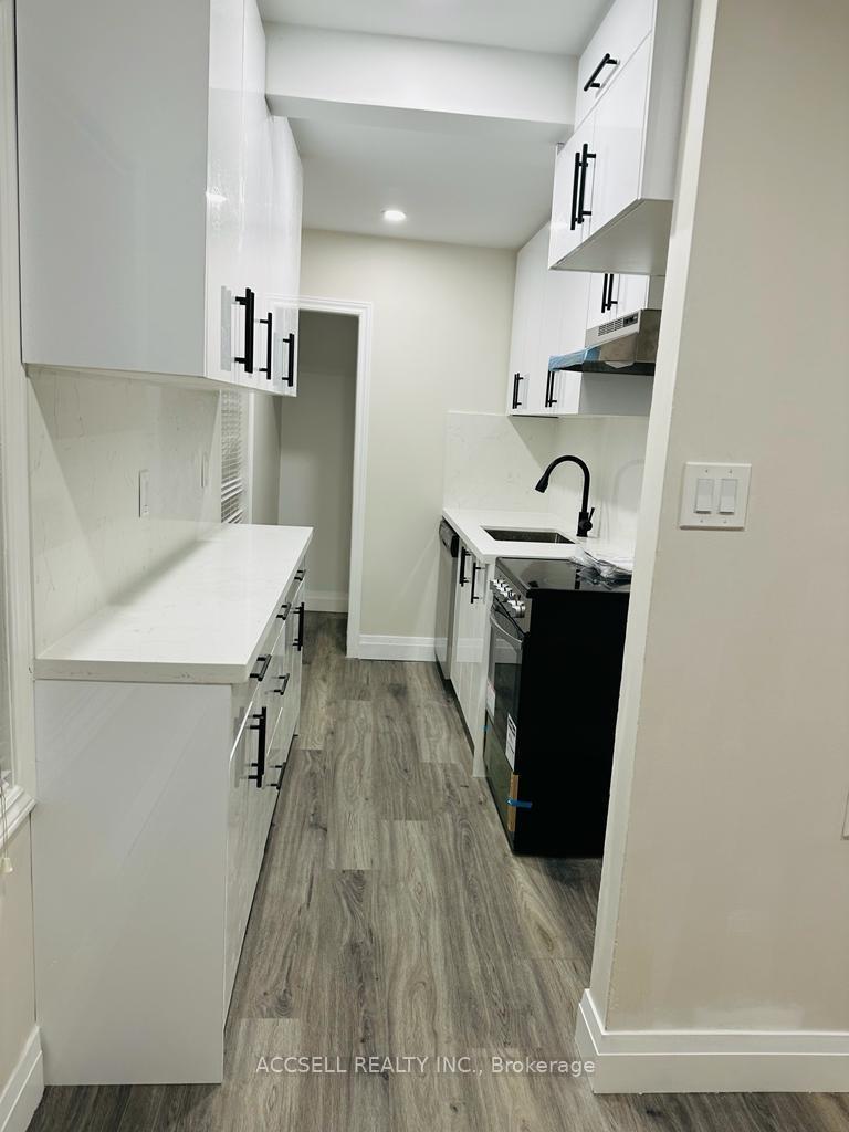 Photo 4 of Unit Upper Level, 47 Maple Street, St. Catharines, Downtown — HOMEH