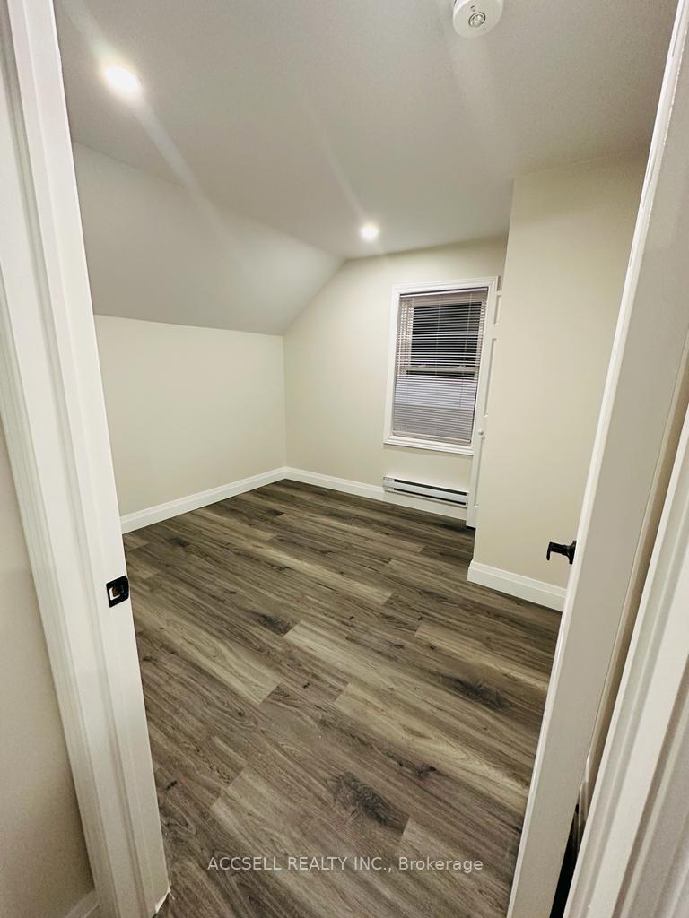 Photo 10 of Unit Upper Level, 47 Maple Street, St. Catharines, Downtown — HOMEH