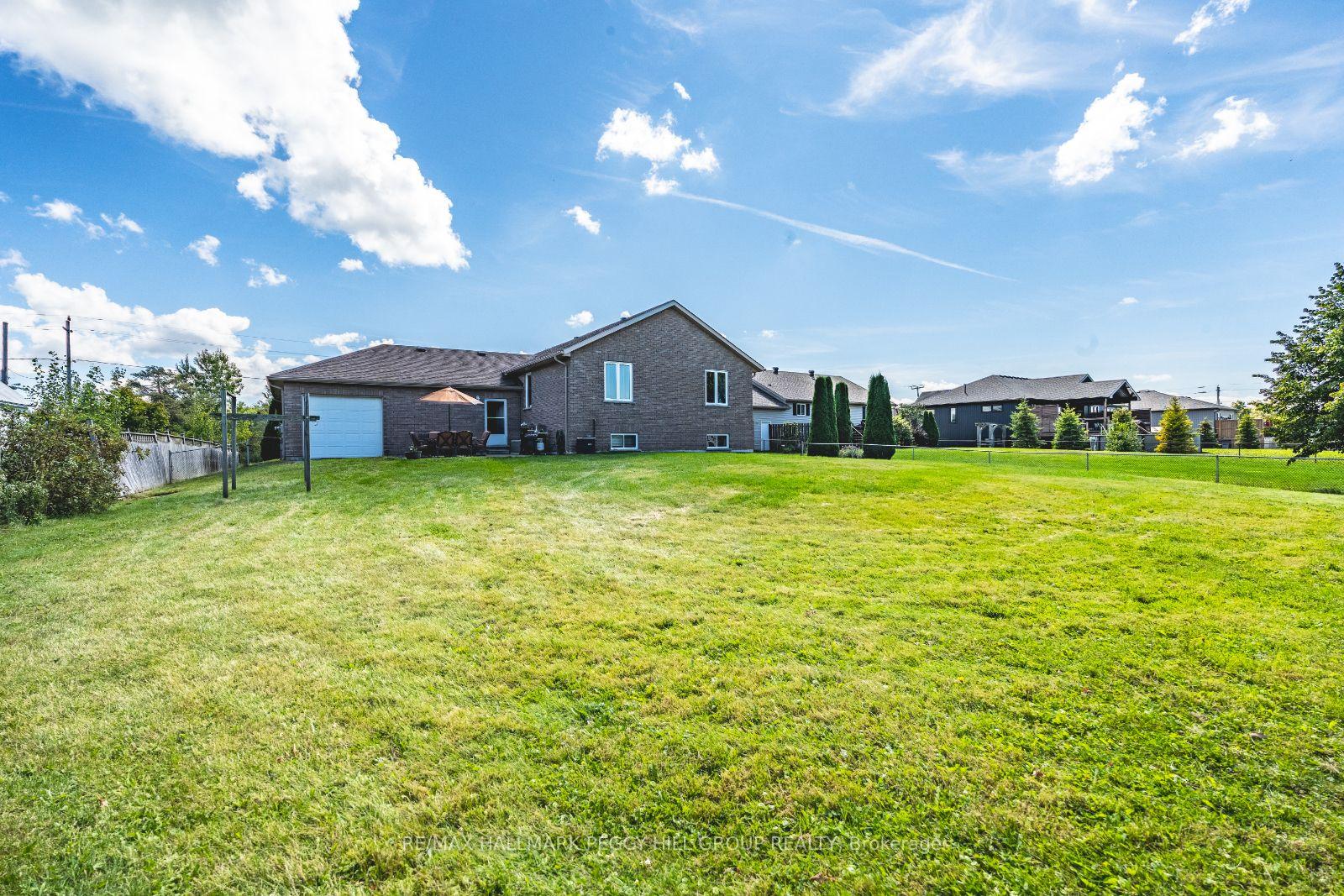 Photo 23 of 1032 Flos 4 Road E, Springwater, Phelpston — HOMEH