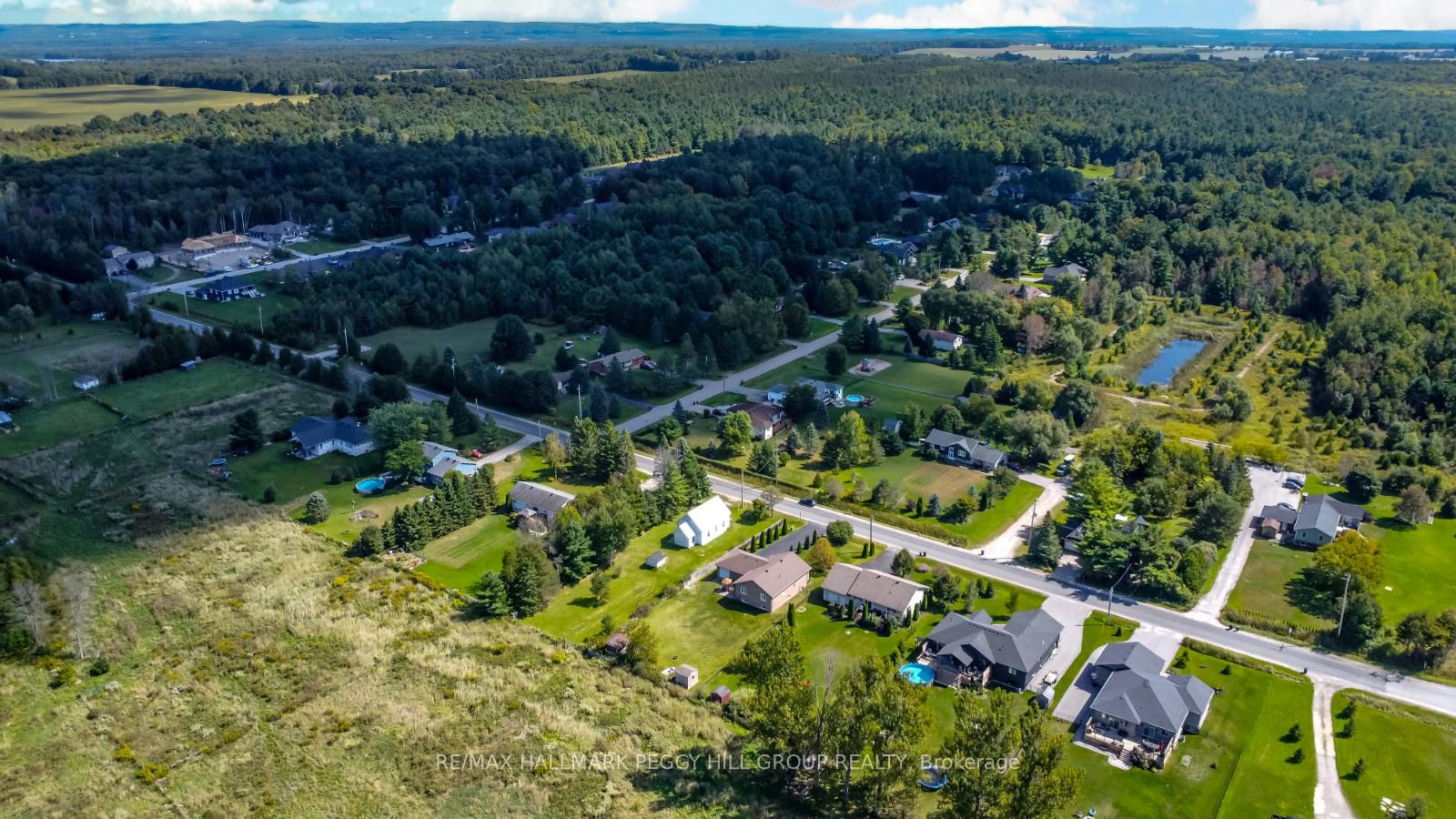 Photo 24 of 1032 Flos 4 Road E, Springwater, Phelpston — HOMEH