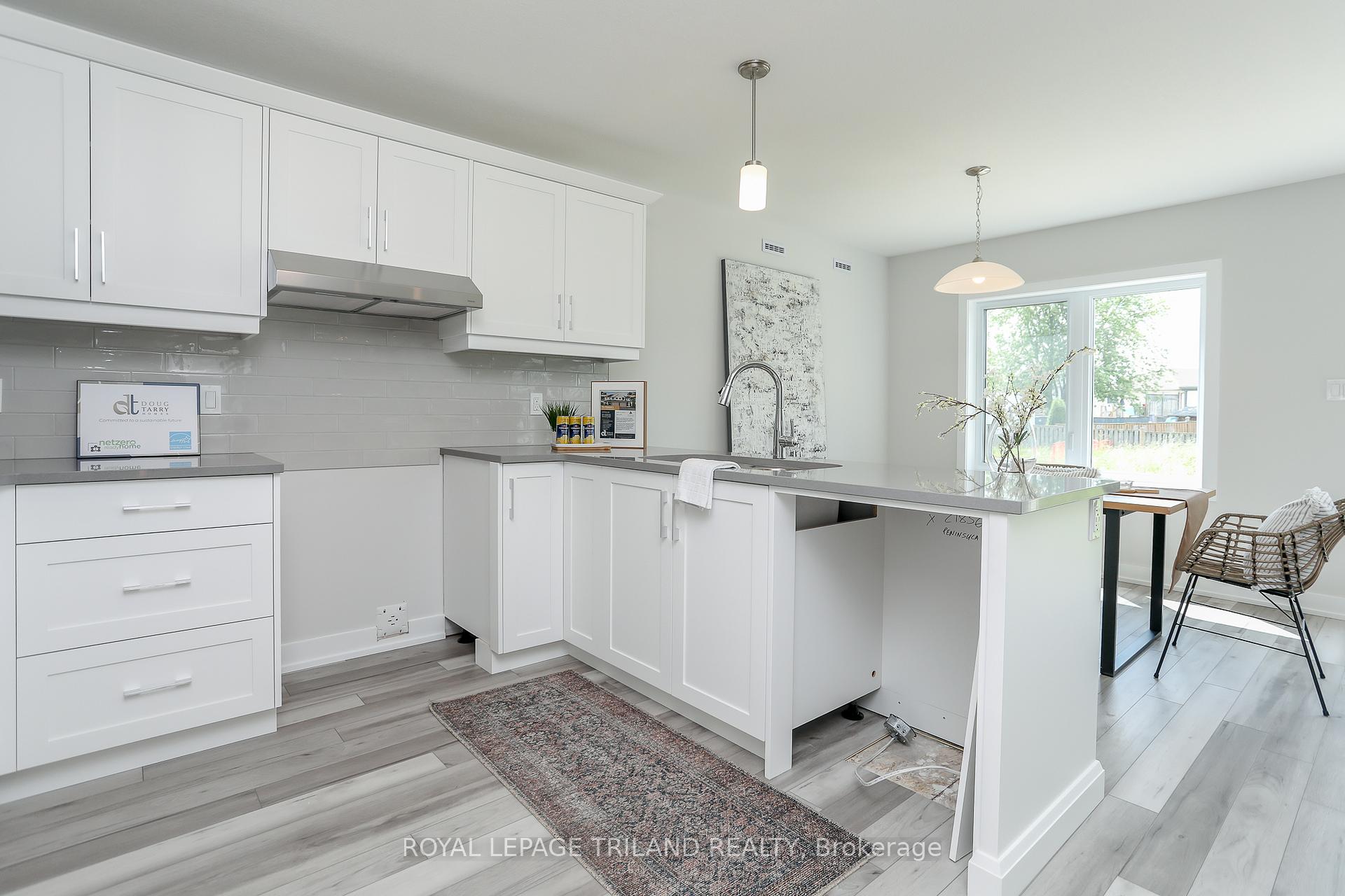 Photo 9 of 136 Manor Road, St. Thomas — HOMEH