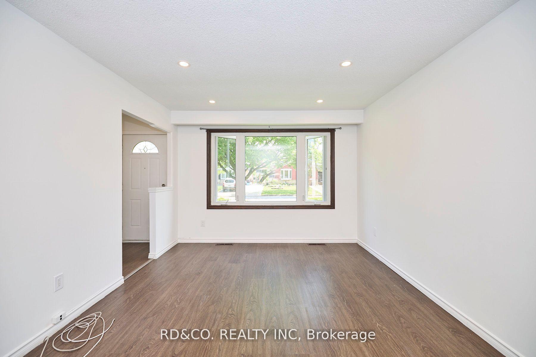 Photo 6 of 46 Loraine Drive, St. Catharines, Oakdale — HOMEH