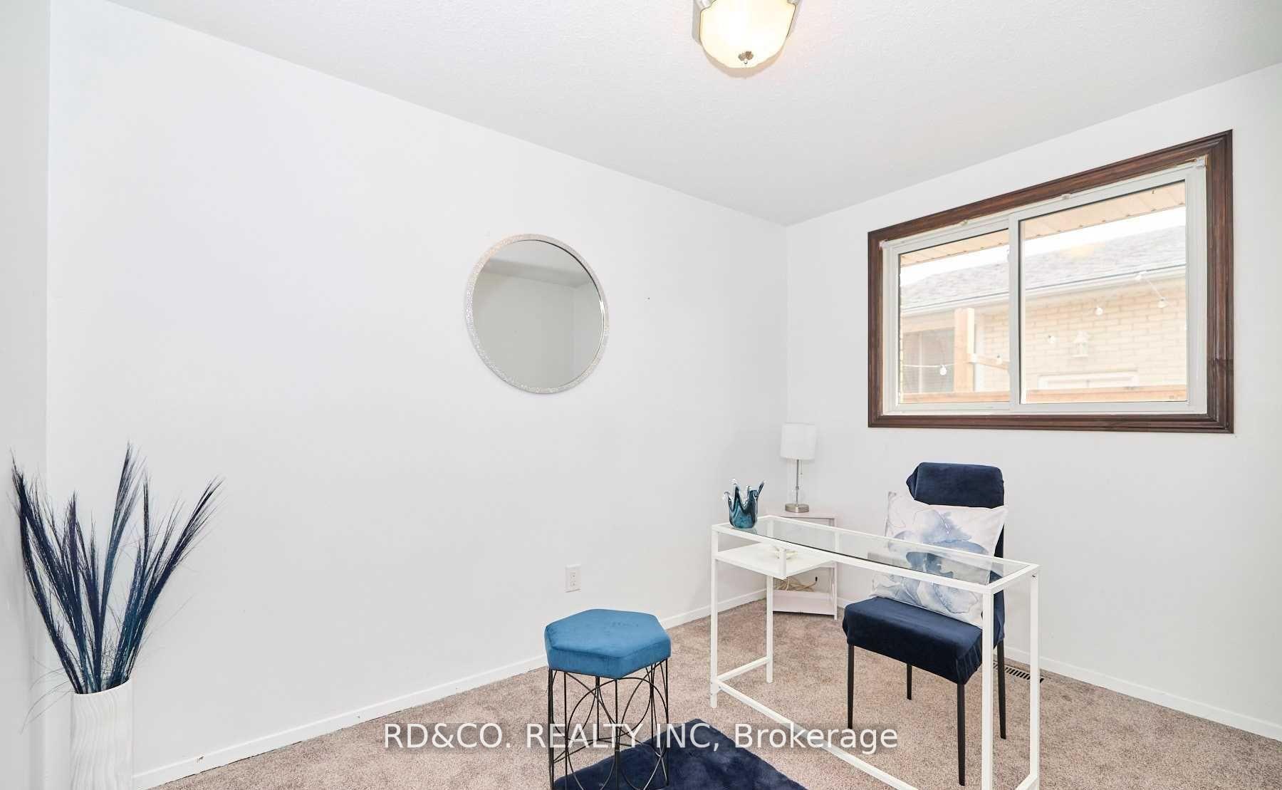 Photo 11 of 46 Loraine Drive, St. Catharines, Oakdale — HOMEH
