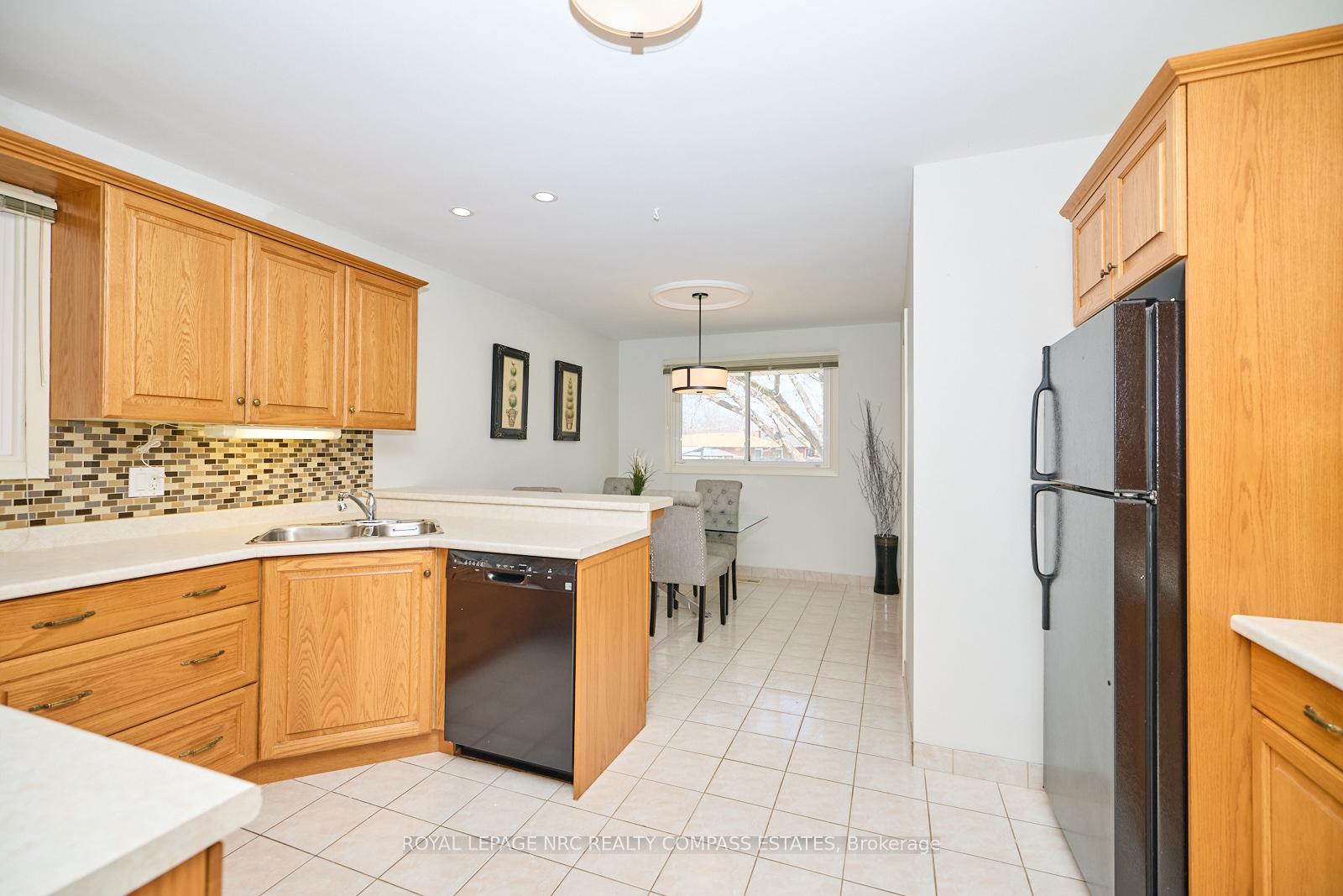 Photo 12 of 8 Densgrove Drive, St. Catharines, Vine/Linwell — HOMEH