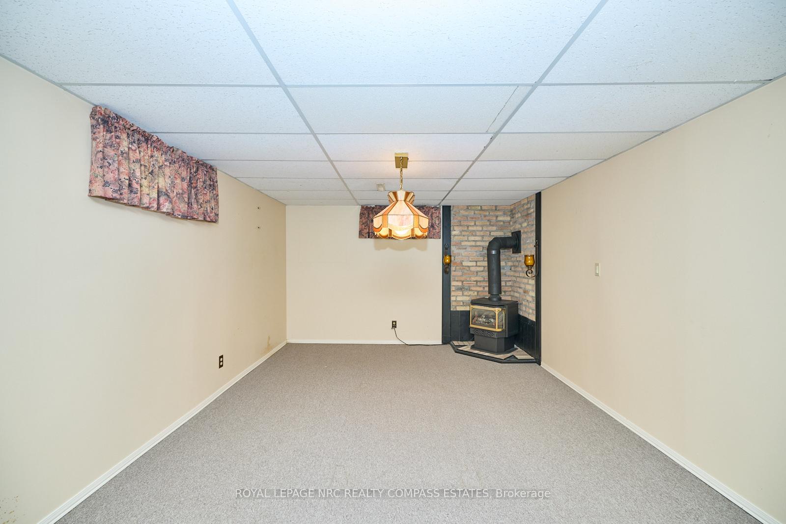 Photo 26 of 8 Densgrove Drive, St. Catharines, Vine/Linwell — HOMEH