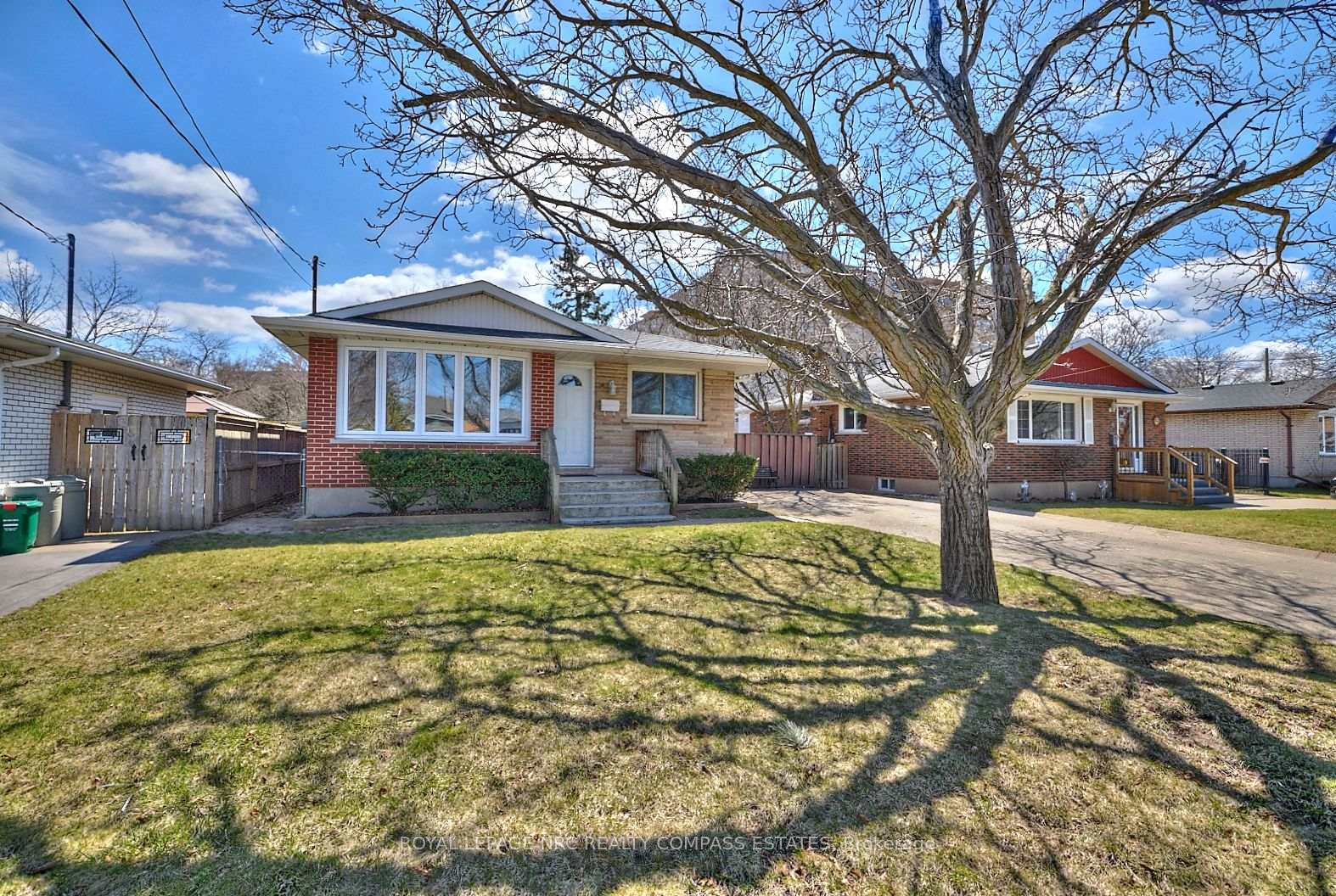Photo 38 of 8 Densgrove Drive, St. Catharines, Vine/Linwell — HOMEH