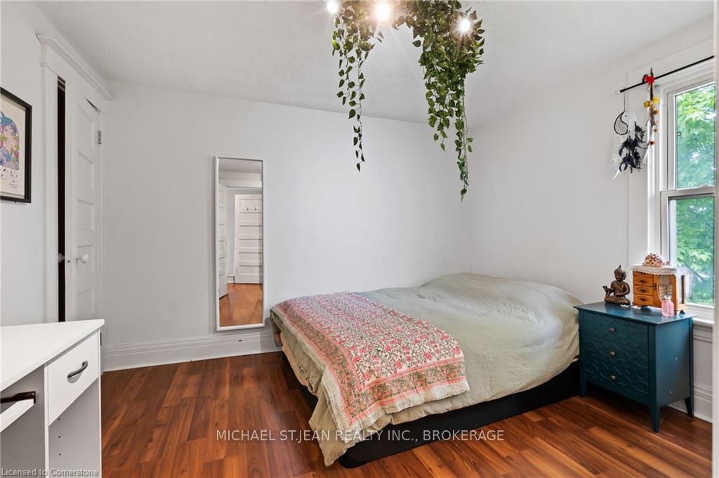 Photo 20 of 42 Chaplin Avenue, St. Catharines, Downtown — HOMEH