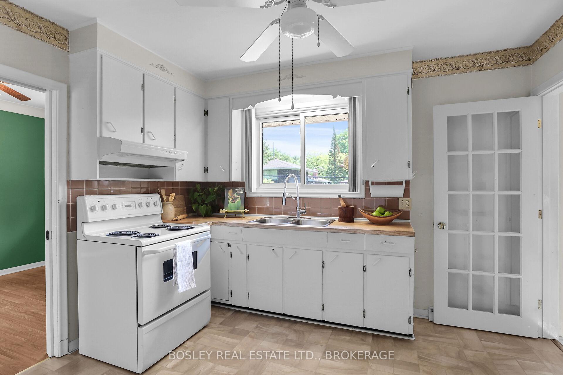 Photo 7 of 408 Bunting Road, St. Catharines, Carlton/Bunting — HOMEH