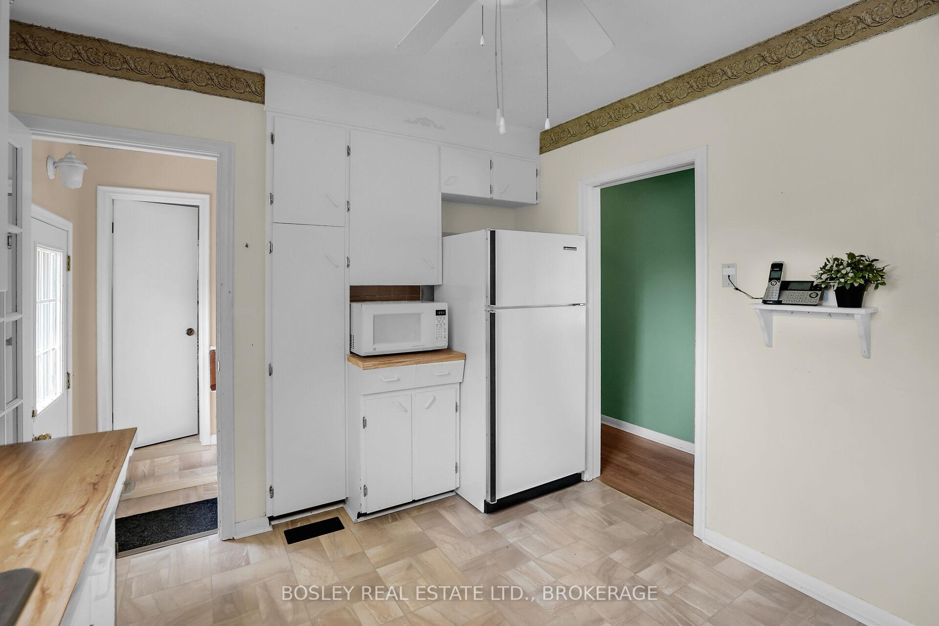 Photo 8 of 408 Bunting Road, St. Catharines, Carlton/Bunting — HOMEH