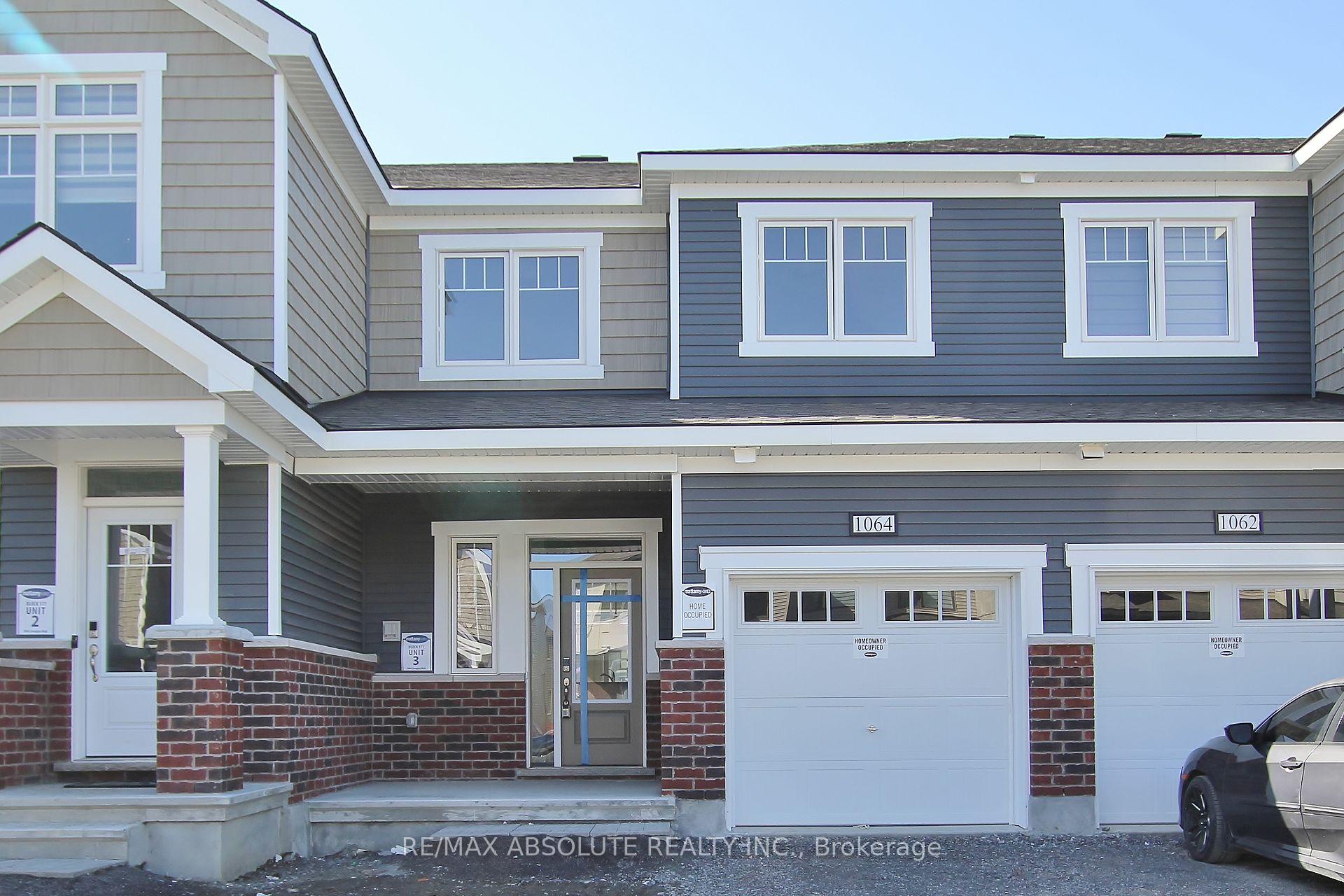 Front of 1064 Curraglass Walk