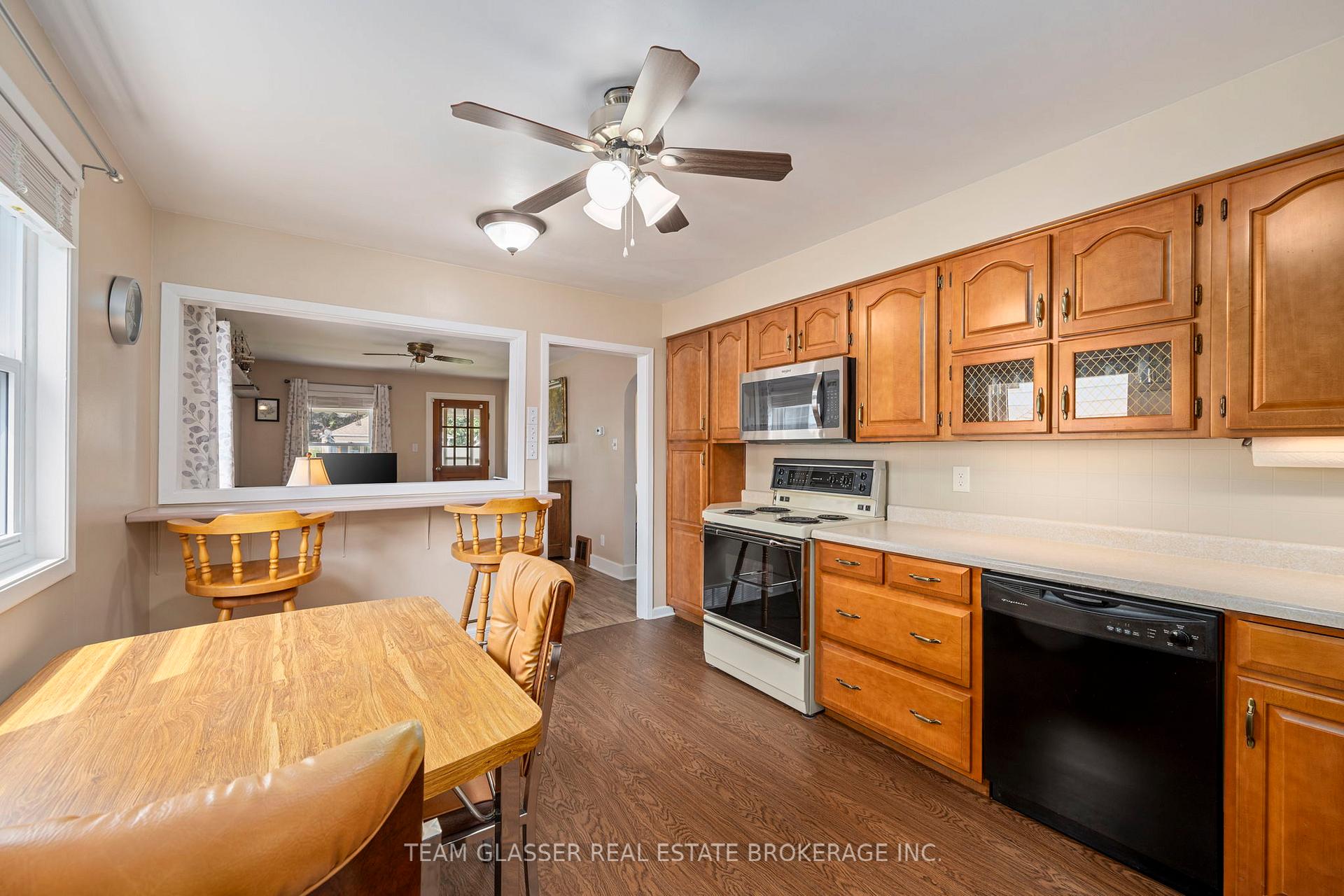 Photo 5 of 79 Woodworth Avenue, St. Thomas — HOMEH