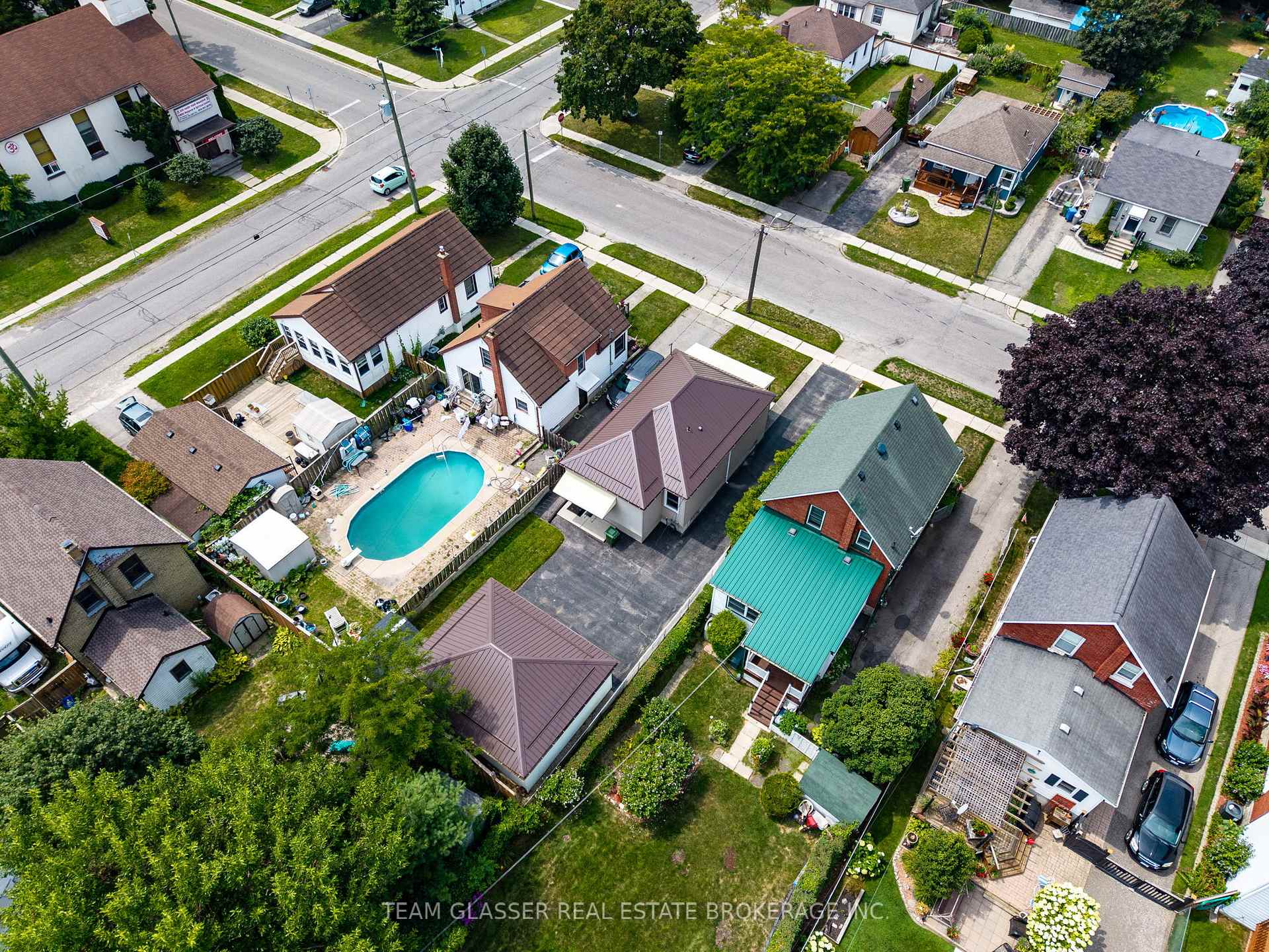 Photo 14 of 79 Woodworth Avenue, St. Thomas — HOMEH