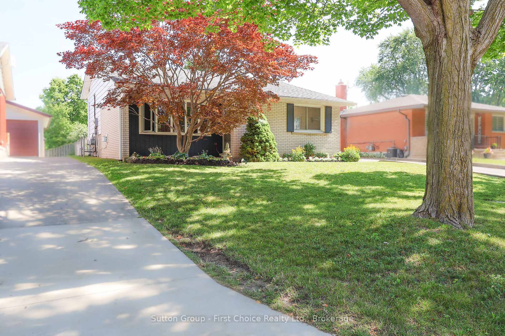 Front of 292 Redford Crescent