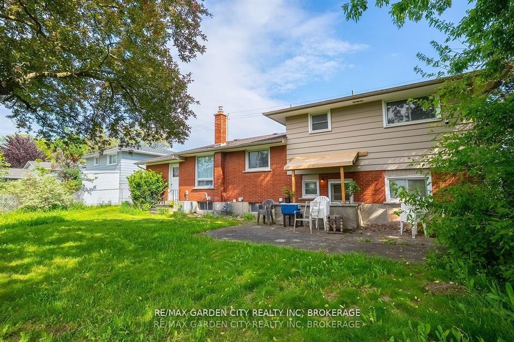 Photo 6 of 180 St. Davids Road, St. Catharines, Burleigh Hill — HOMEH