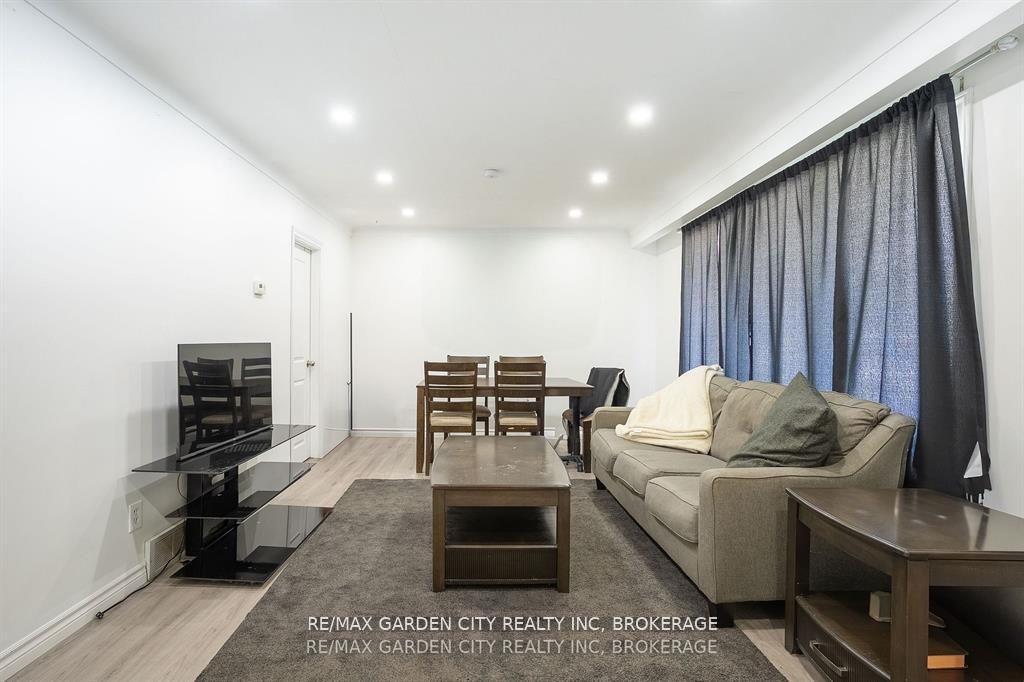 Photo 11 of 180 St. Davids Road, St. Catharines, Burleigh Hill — HOMEH