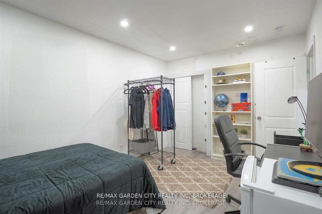 Photo 23 of 180 St. Davids Road, St. Catharines, Burleigh Hill — HOMEH