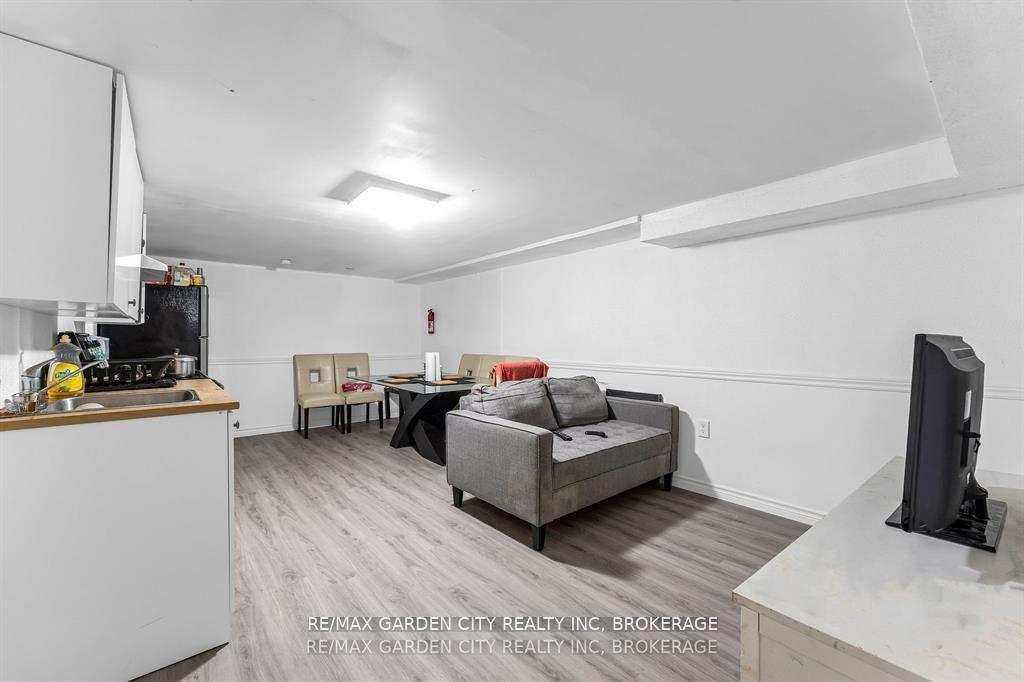 Photo 29 of 180 St. Davids Road, St. Catharines, Burleigh Hill — HOMEH