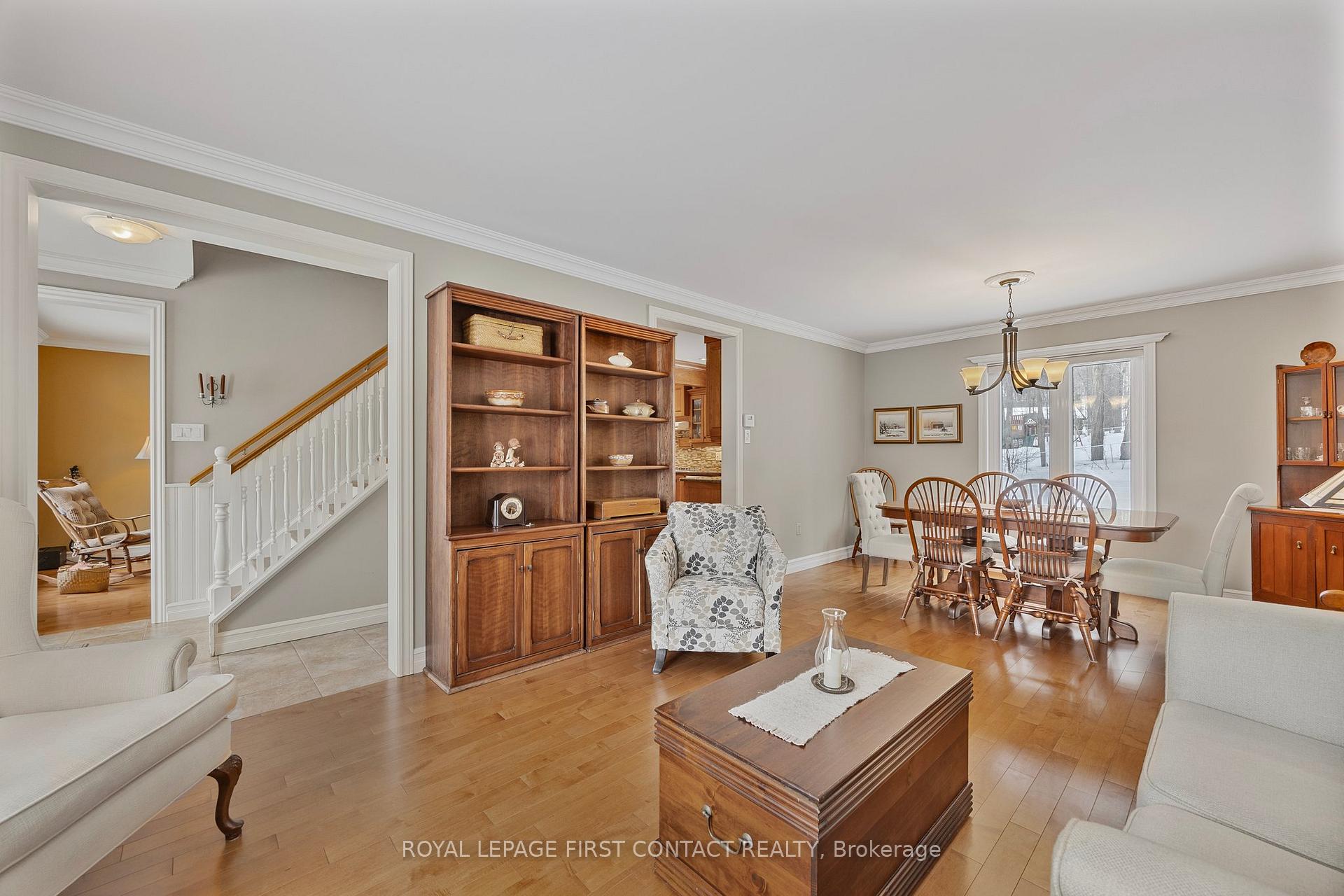 Photo 7 of 42 Belmont Crescent, Springwater, Midhurst — HOMEH