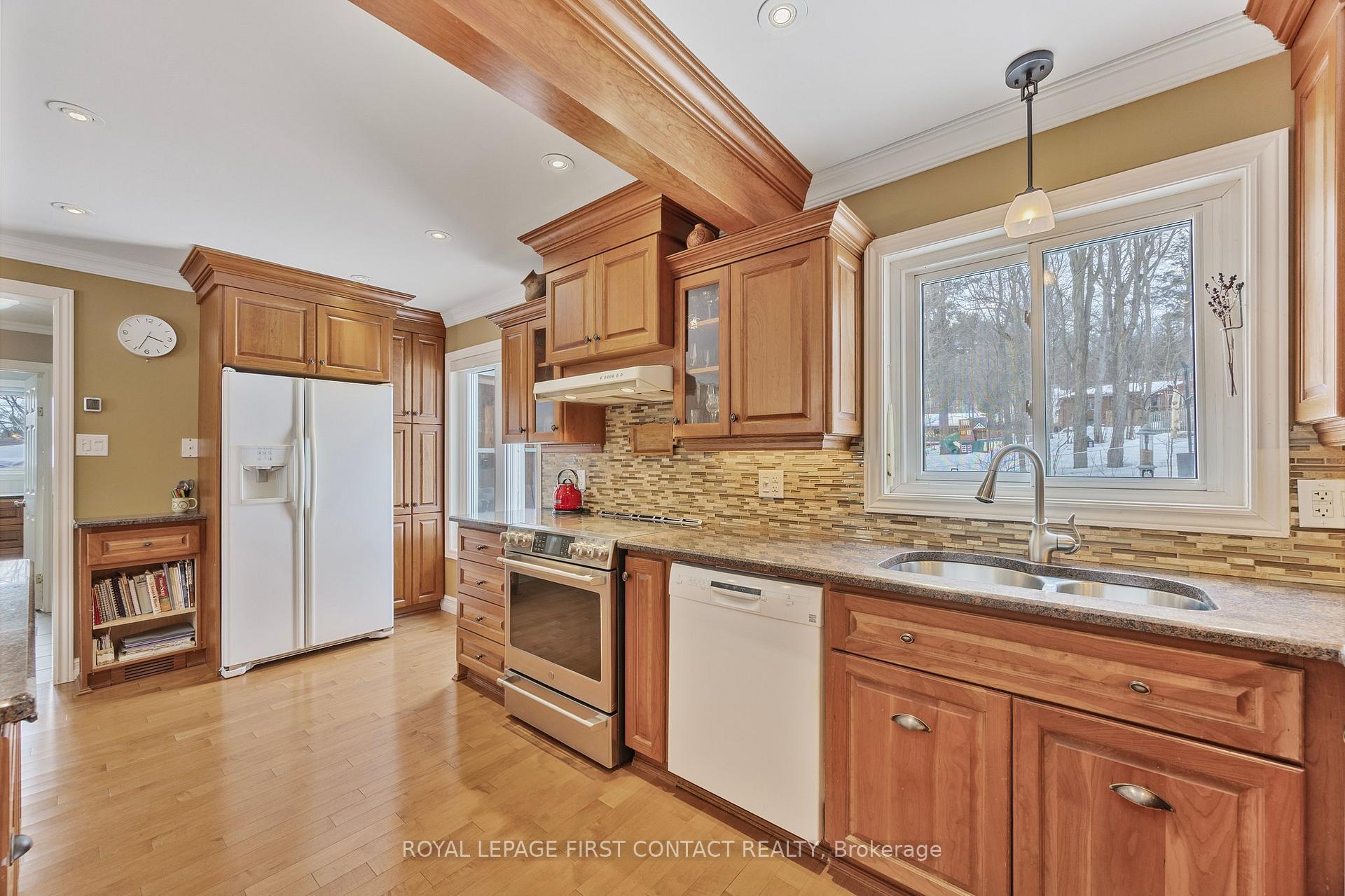 Photo 11 of 42 Belmont Crescent, Springwater, Midhurst — HOMEH