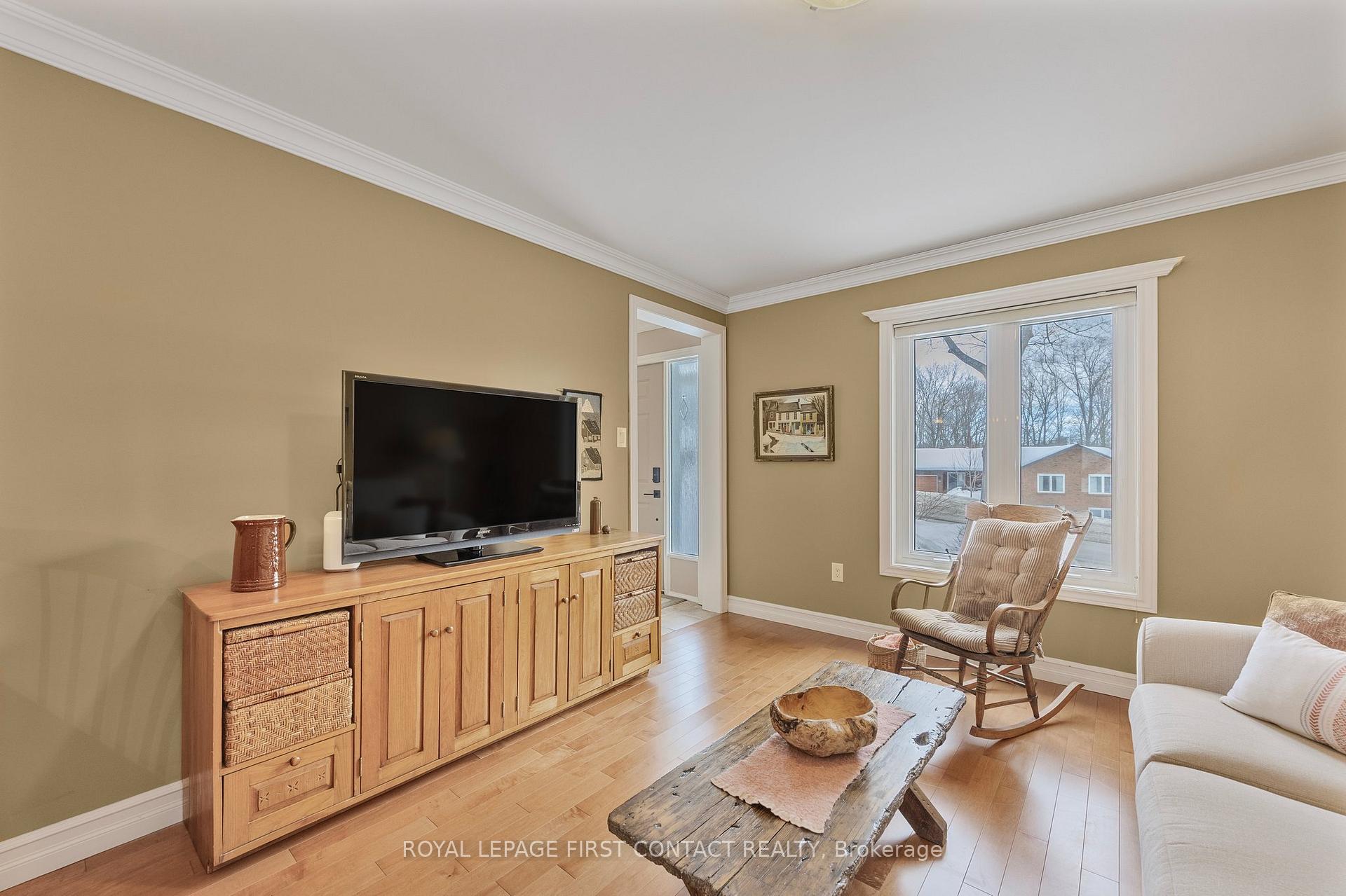 Photo 20 of 42 Belmont Crescent, Springwater, Midhurst — HOMEH