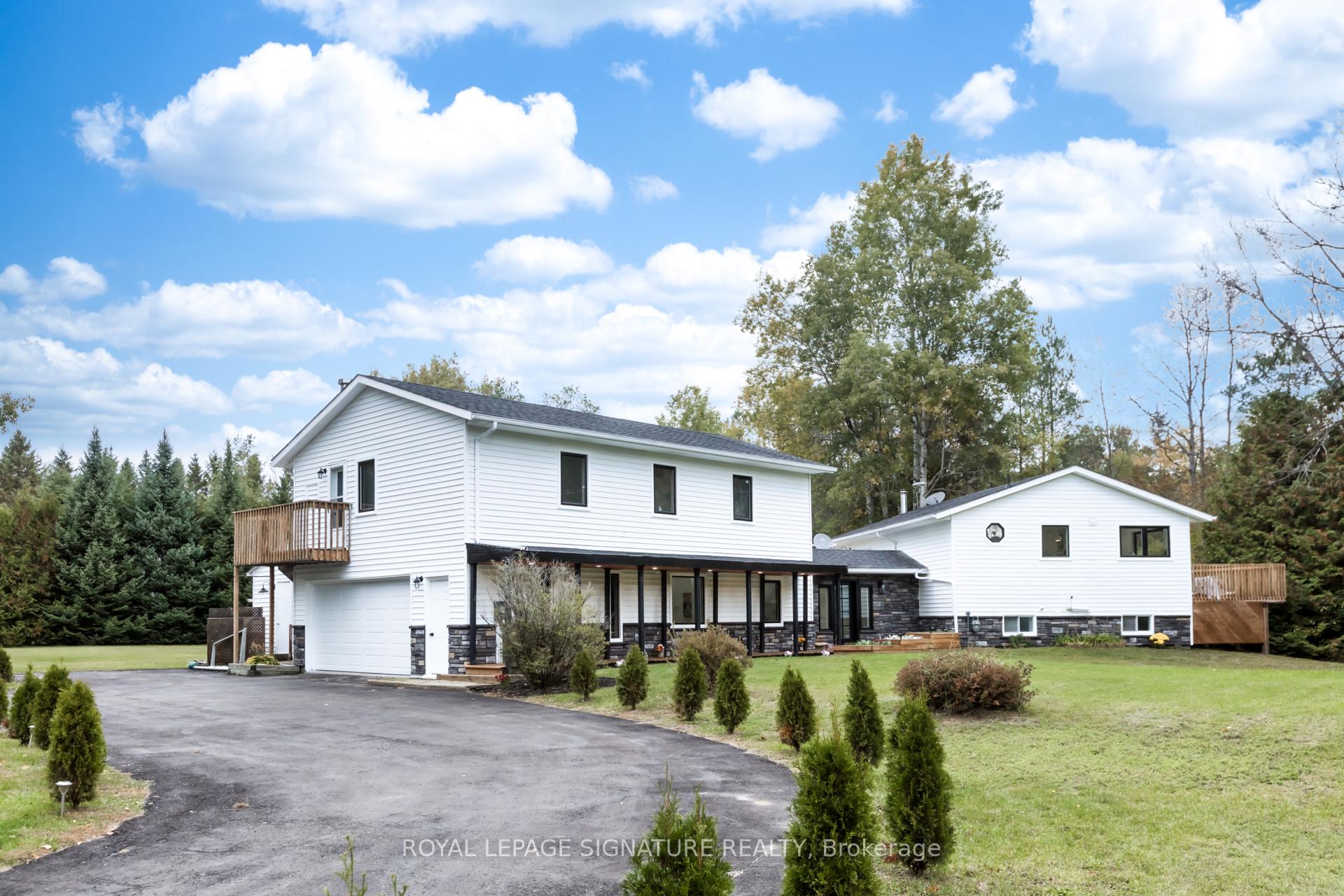 Front of 20 Hillview Crescent