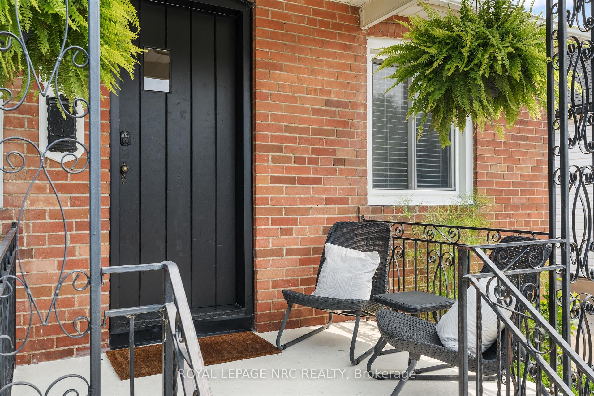 Photo 3 of 28 Ambrose Street, St. Catharines, Ridley — HOMEH