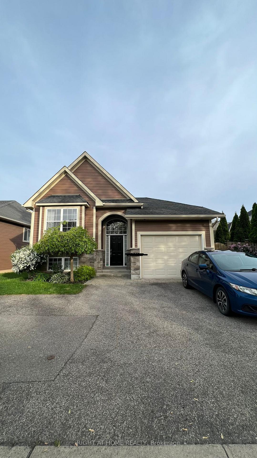 Photo 1 of Unit Upper, 259 Pelham Road, St. Catharines, Rykert/Vansickle — HOMEH