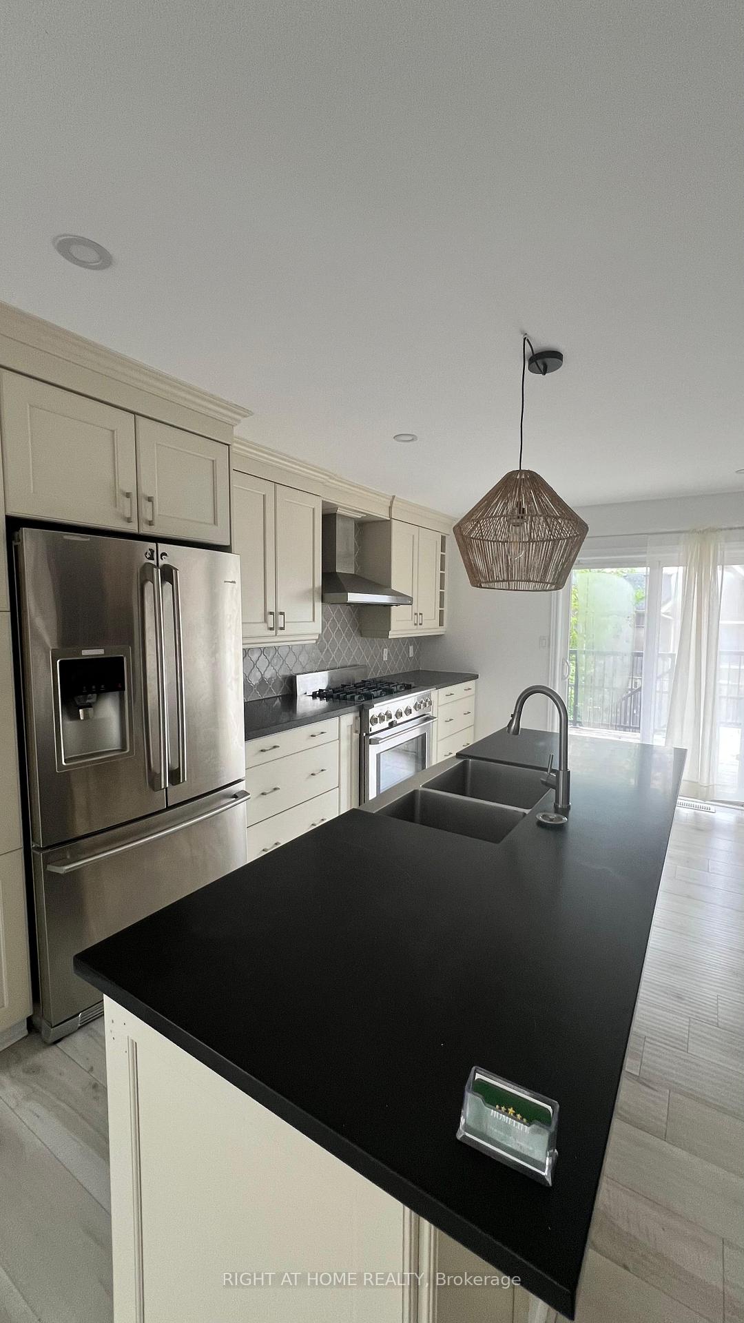 Photo 7 of Unit Upper, 259 Pelham Road, St. Catharines, Rykert/Vansickle — HOMEH