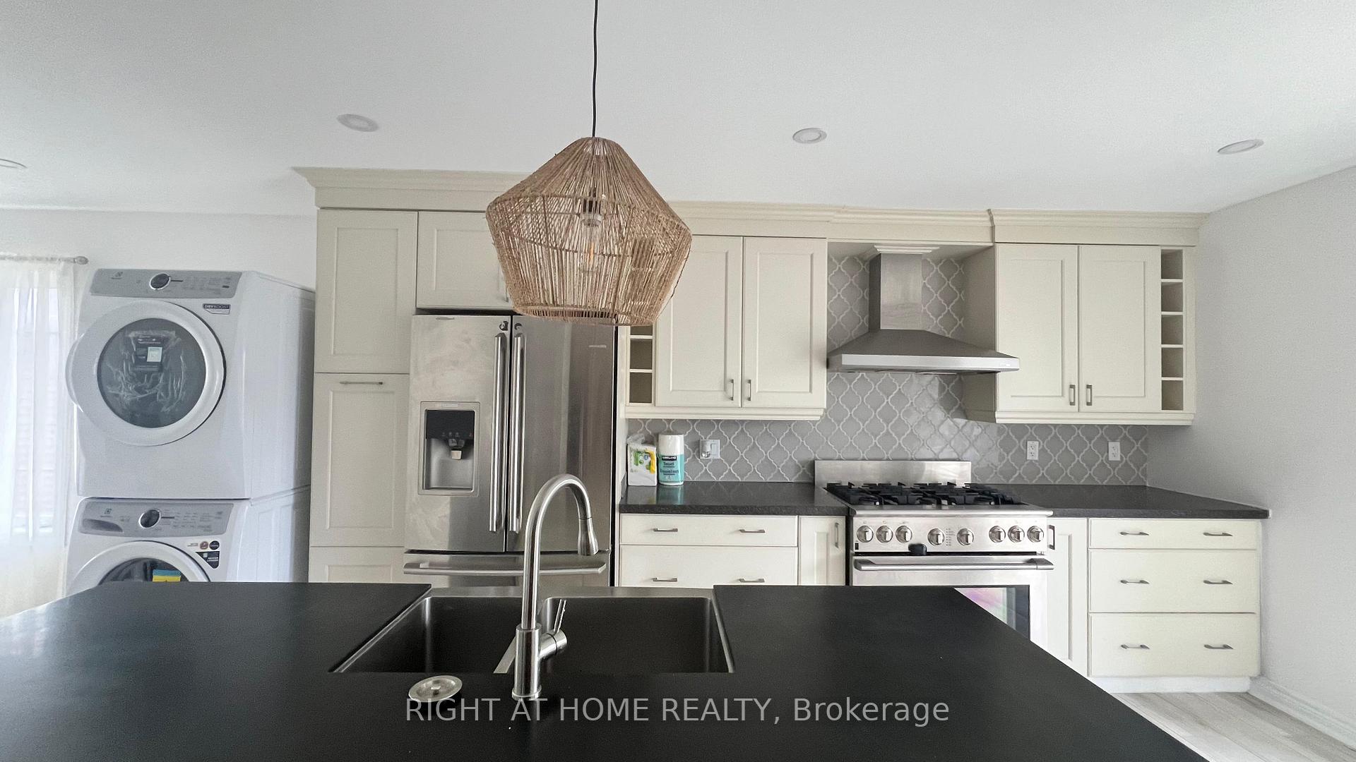Photo 8 of Unit Upper, 259 Pelham Road, St. Catharines, Rykert/Vansickle — HOMEH