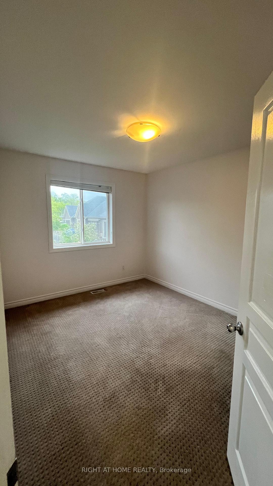 Photo 13 of Unit Upper, 259 Pelham Road, St. Catharines, Rykert/Vansickle — HOMEH