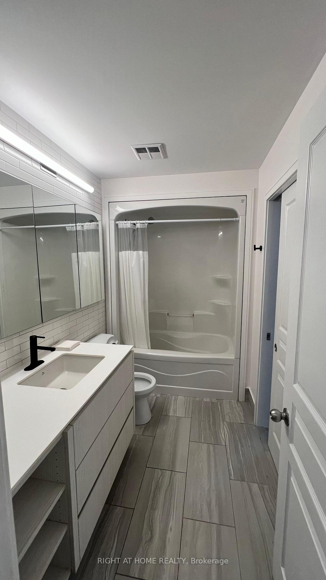 Photo 15 of Unit Upper, 259 Pelham Road, St. Catharines, Rykert/Vansickle — HOMEH