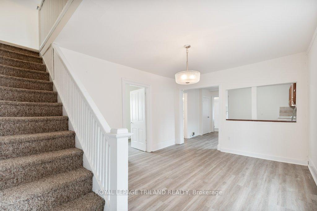 Photo 10 of 29 Inkerman Street, St. Thomas — HOMEH