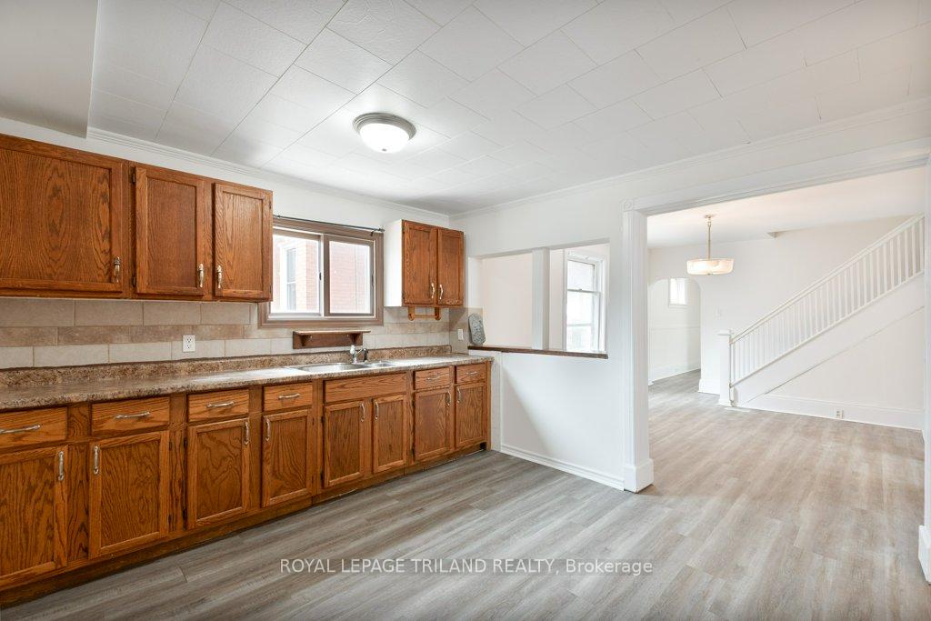 Photo 17 of 29 Inkerman Street, St. Thomas — HOMEH