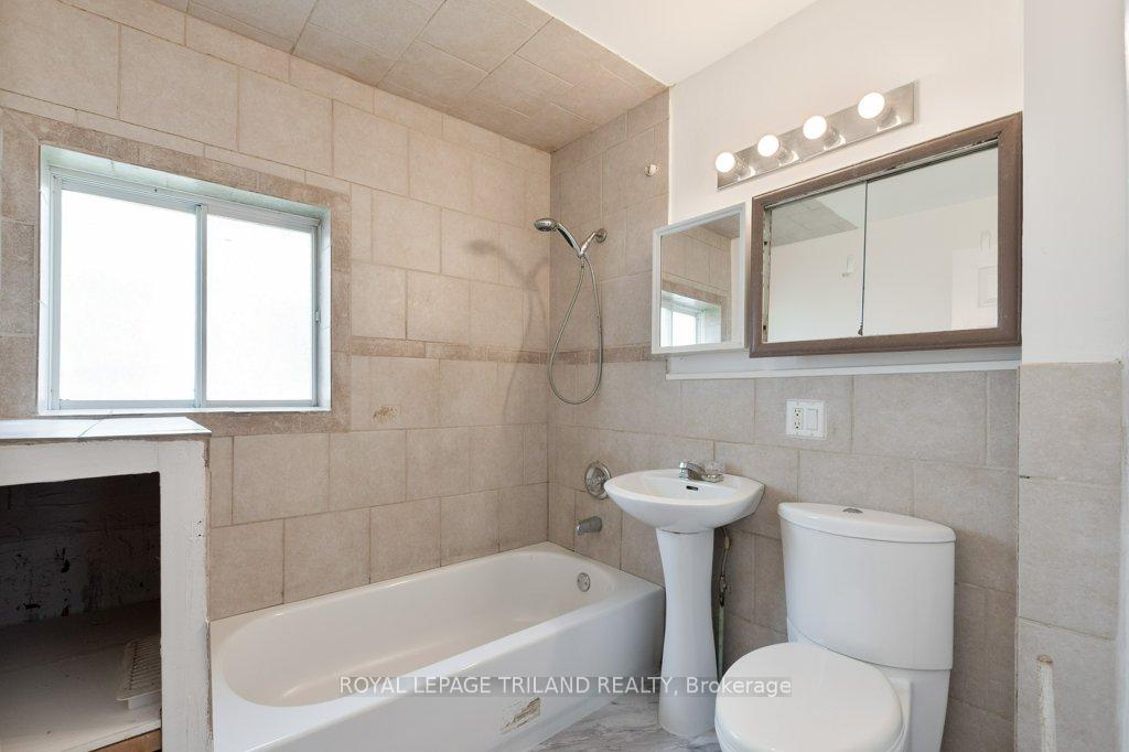 Photo 19 of 29 Inkerman Street, St. Thomas — HOMEH