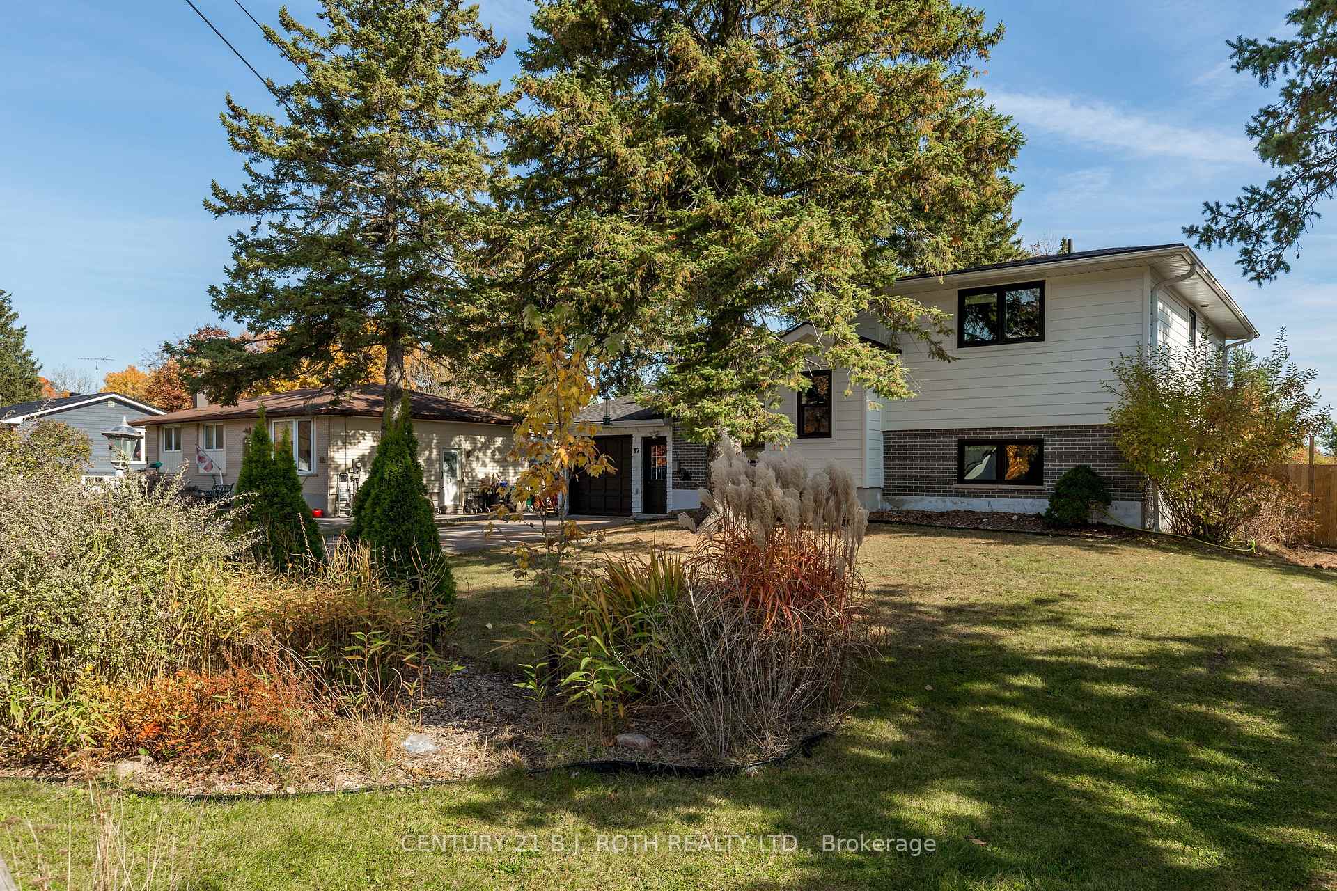 Photo 2 of 17 Finlay Mill Road, Springwater, Midhurst — HOMEH