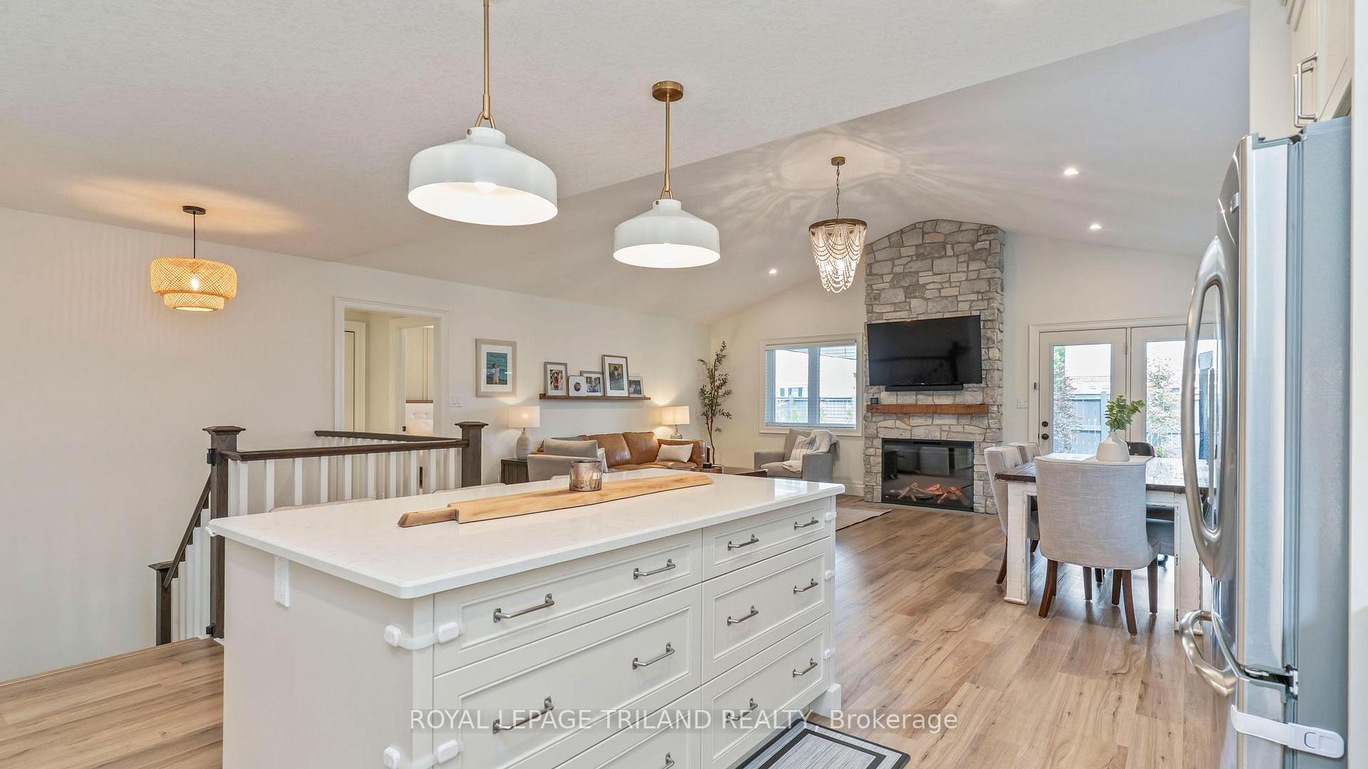 Photo 11 of 185 Lake Margaret Trail, St. Thomas — HOMEH