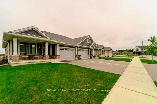 Front of 8 Harlequin Court