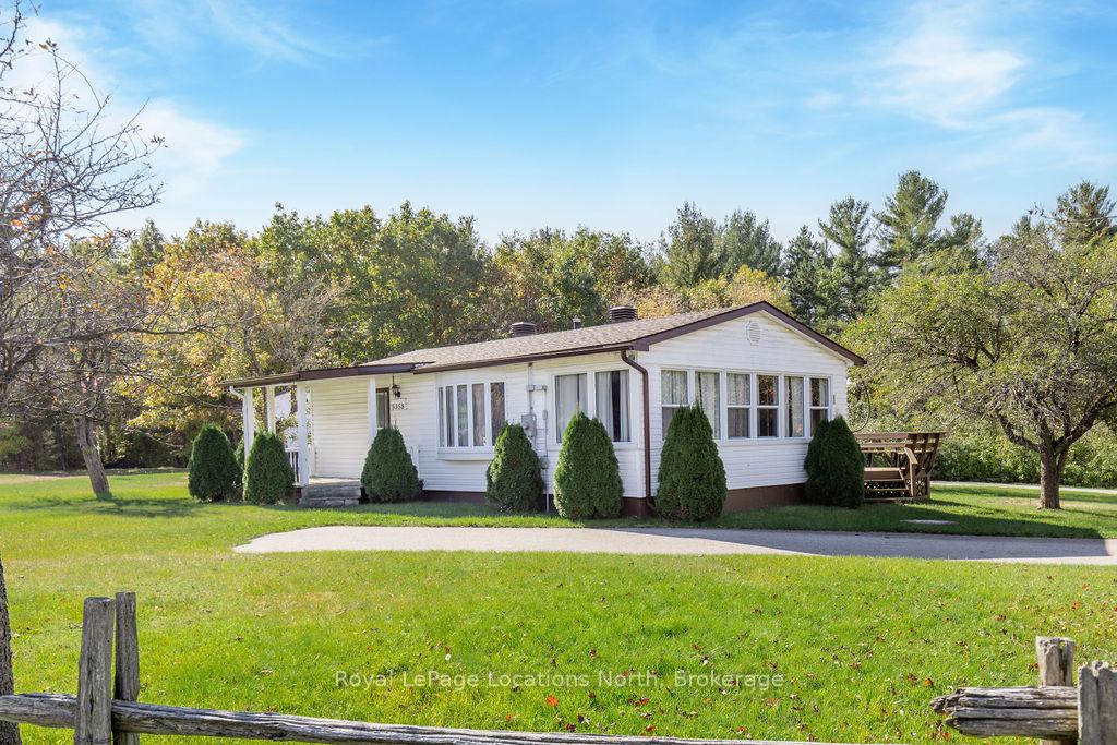 Photo 2 of 5358 Penetanguishene Road, Springwater, Rural Springwater — HOMEH