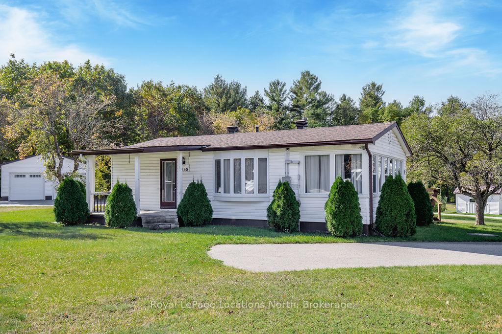 Photo 3 of 5358 Penetanguishene Road, Springwater, Rural Springwater — HOMEH