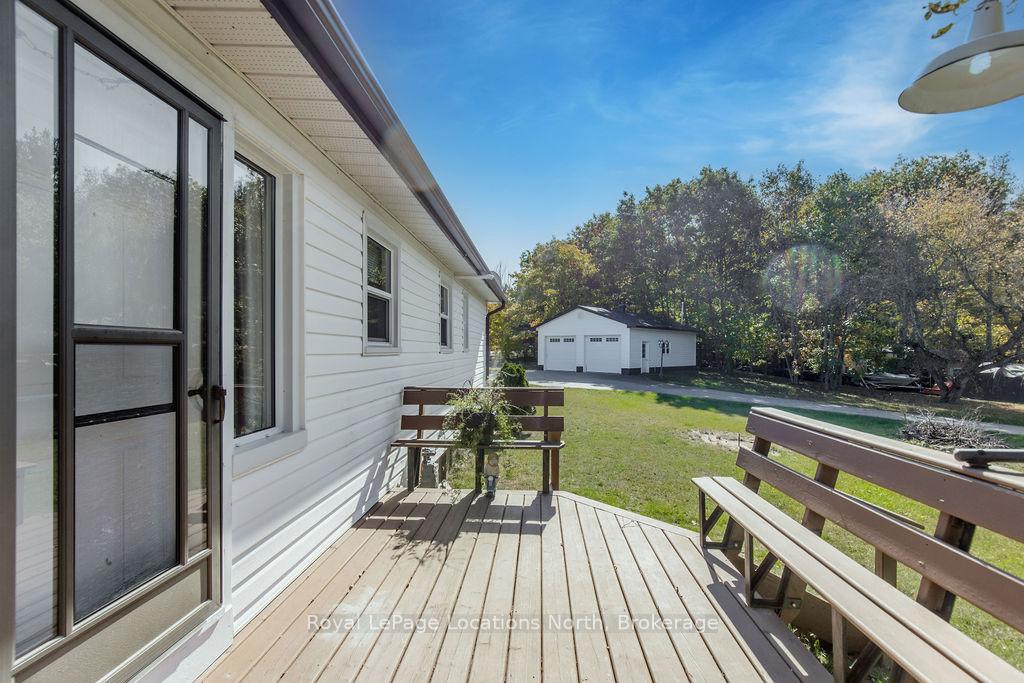 Photo 28 of 5358 Penetanguishene Road, Springwater, Rural Springwater — HOMEH