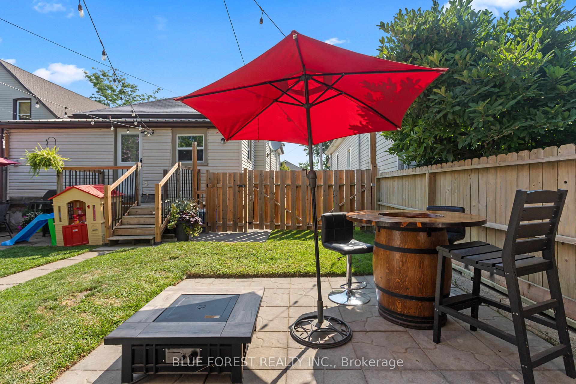 Photo 34 of 94 Manitoba Street, St. Thomas — HOMEH